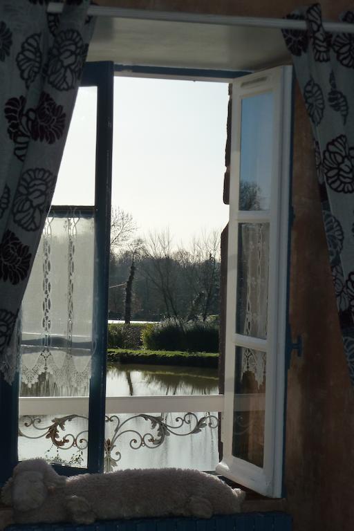 Saint-Maugan B&B L'Atelier Du Presbytere الغرفة الصورة